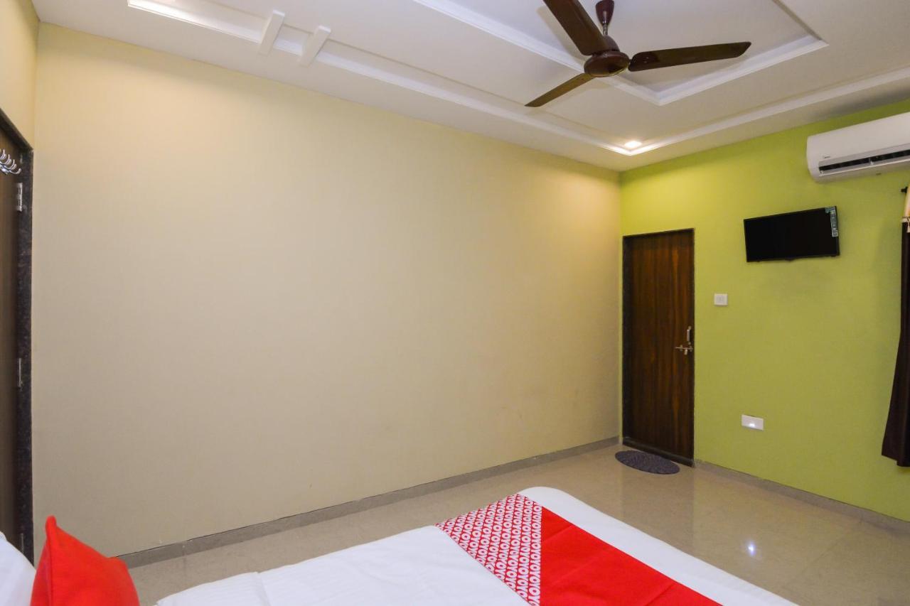 Sukrangu Palace Hotel Shirdi Esterno foto