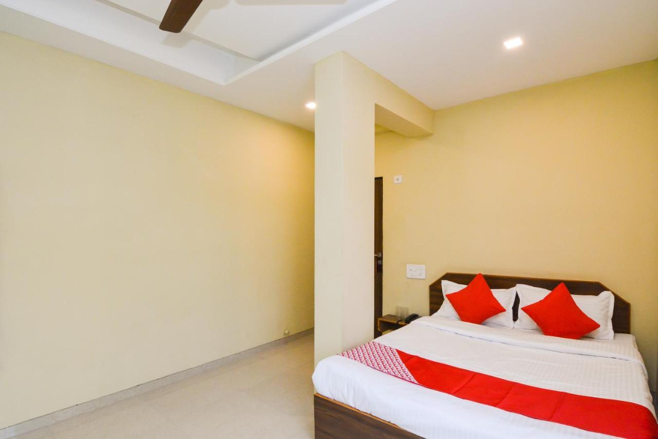 Sukrangu Palace Hotel Shirdi Esterno foto