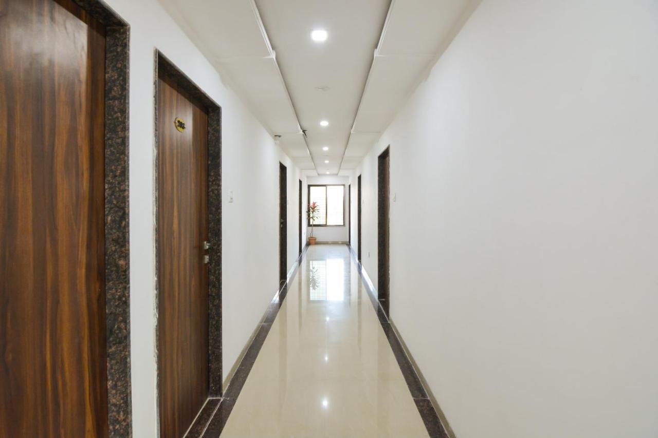 Sukrangu Palace Hotel Shirdi Esterno foto