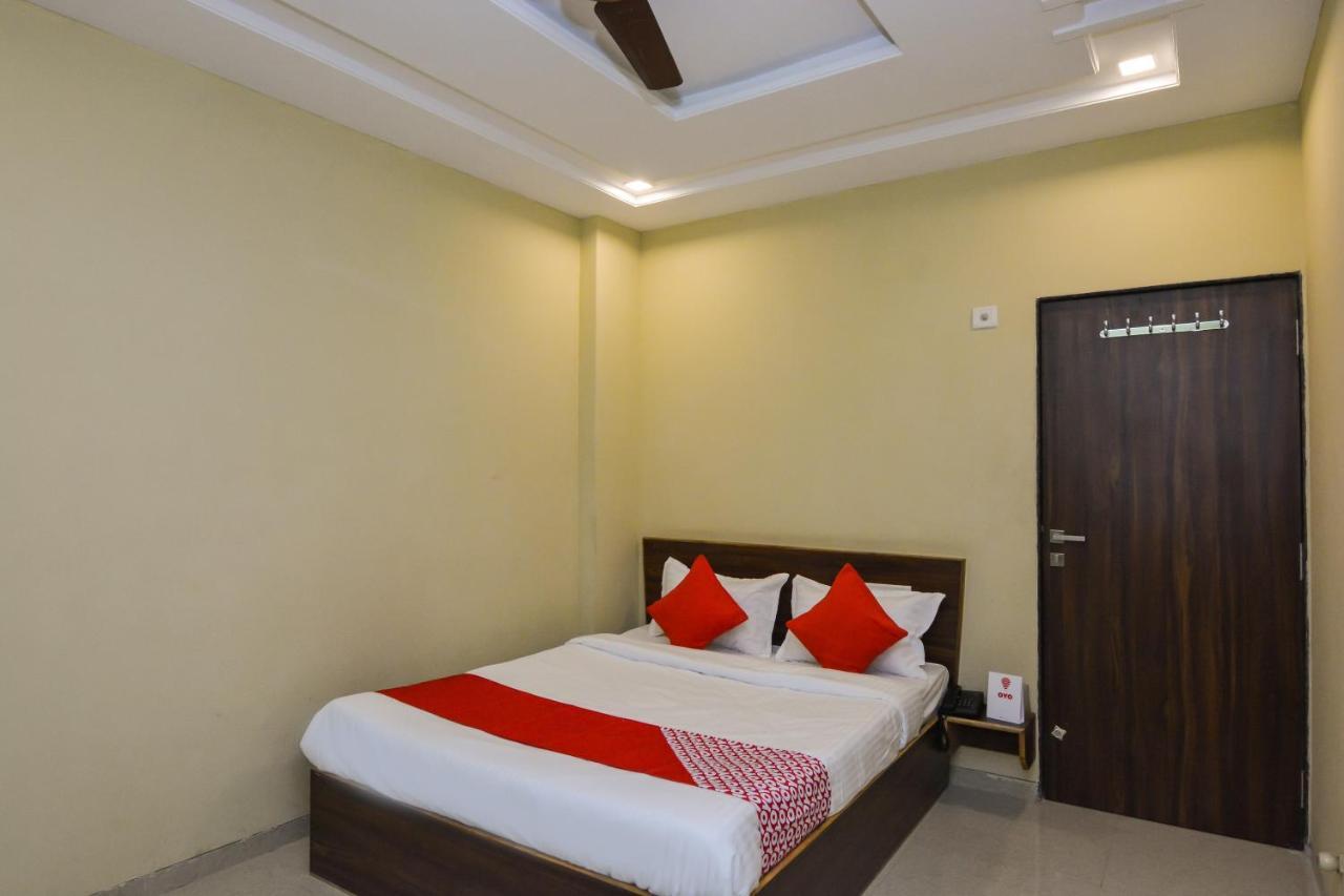Sukrangu Palace Hotel Shirdi Esterno foto
